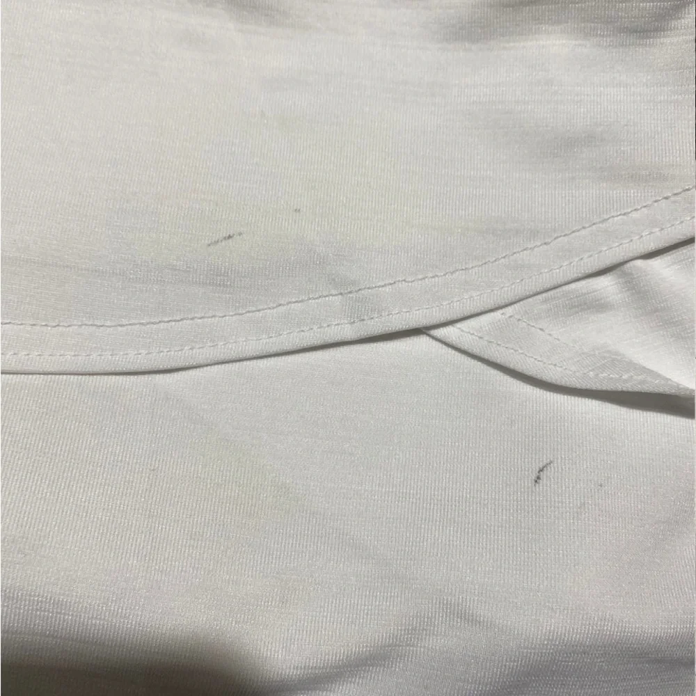 Athleta swagger skirt size small
A couple marks, not noticeable, see pics - Picture 5 of 7